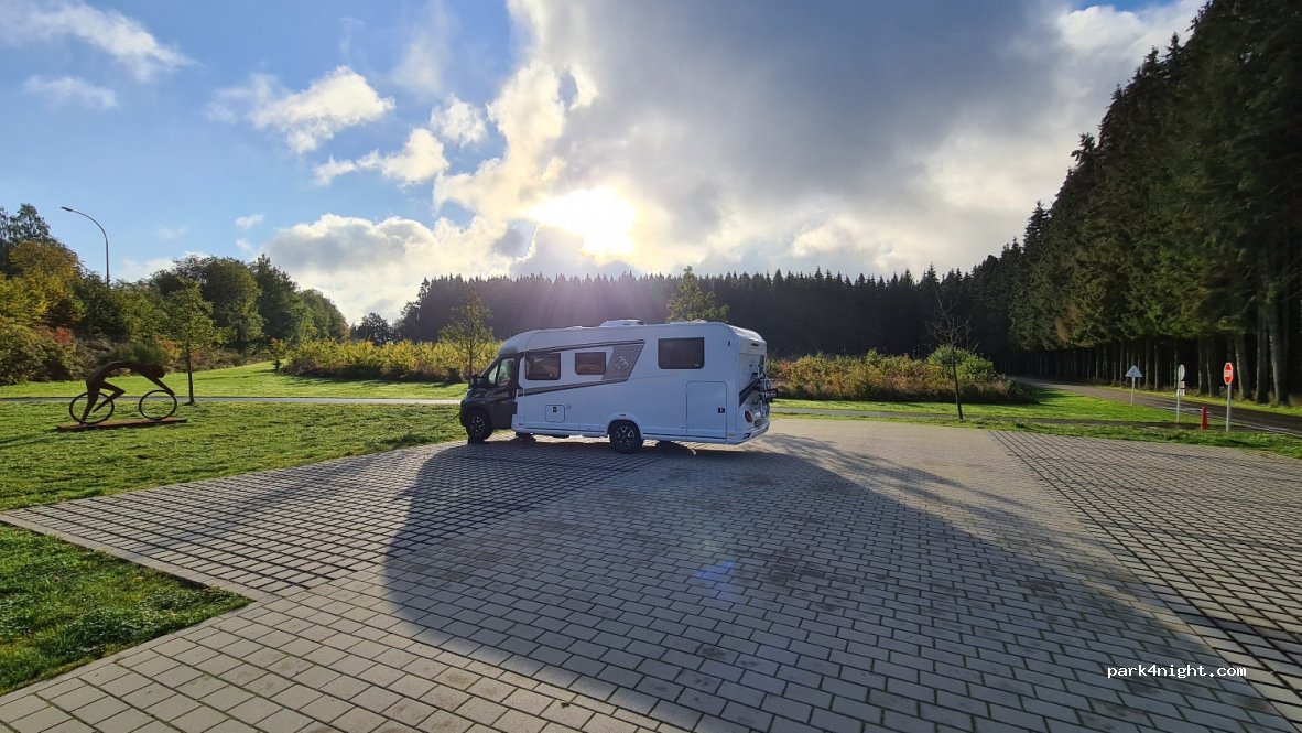(9964) Troisvierges - 28 Op d'Burrigplatz — foto 3