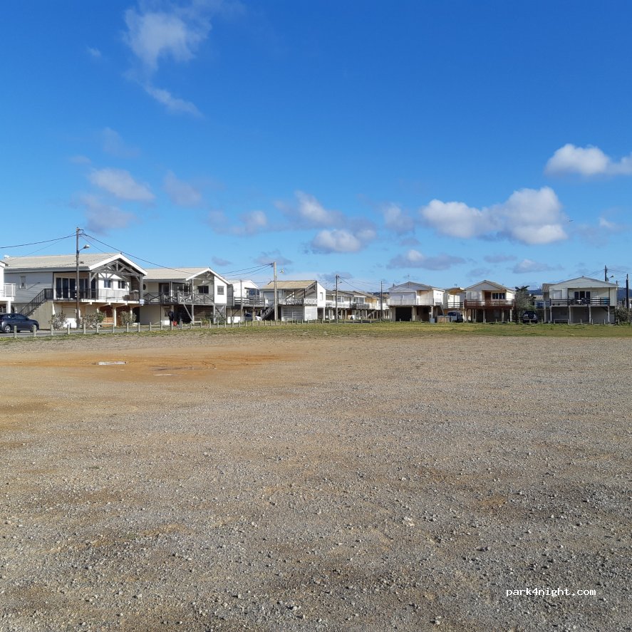 (11430) Gruissan - 9 Avenue du Lieu Noir — foto 2