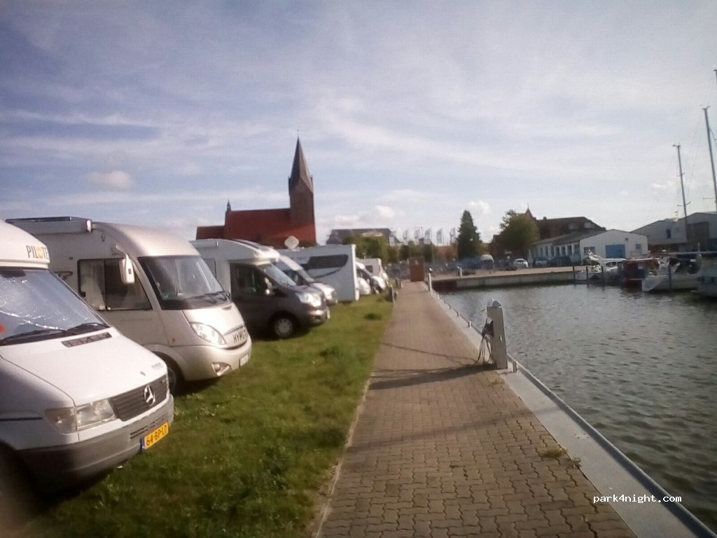 VINETA CARAVANING — foto