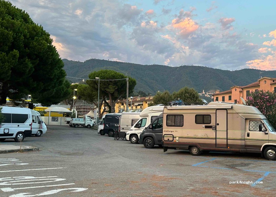 Area Sosta Camper - Levanto — foto 4