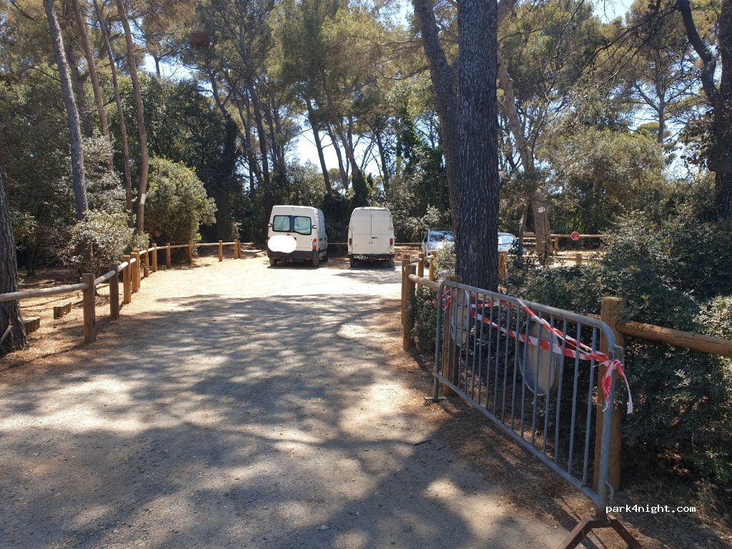 (83140) Six-Fours-les-Plages - 924 Chemin de la Leque — foto