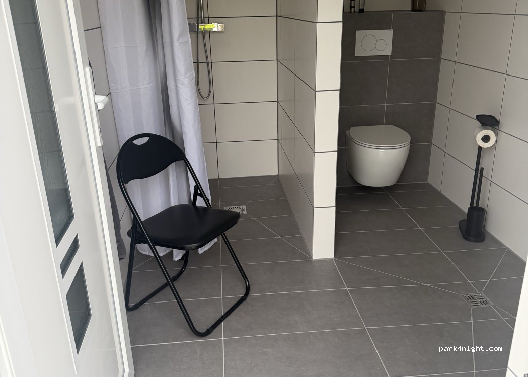 (73200) Albertville - 11 Avenue des Chasseurs Alpins — foto 2