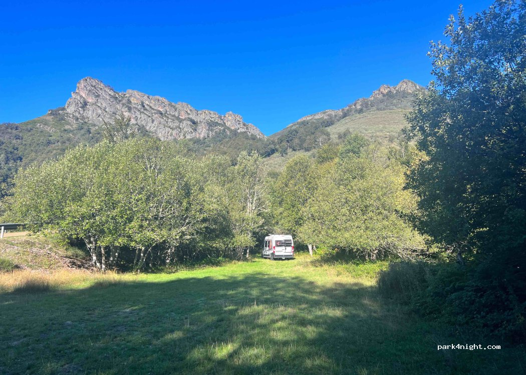 () Posada de Valdeón - LE-2711 — foto 2