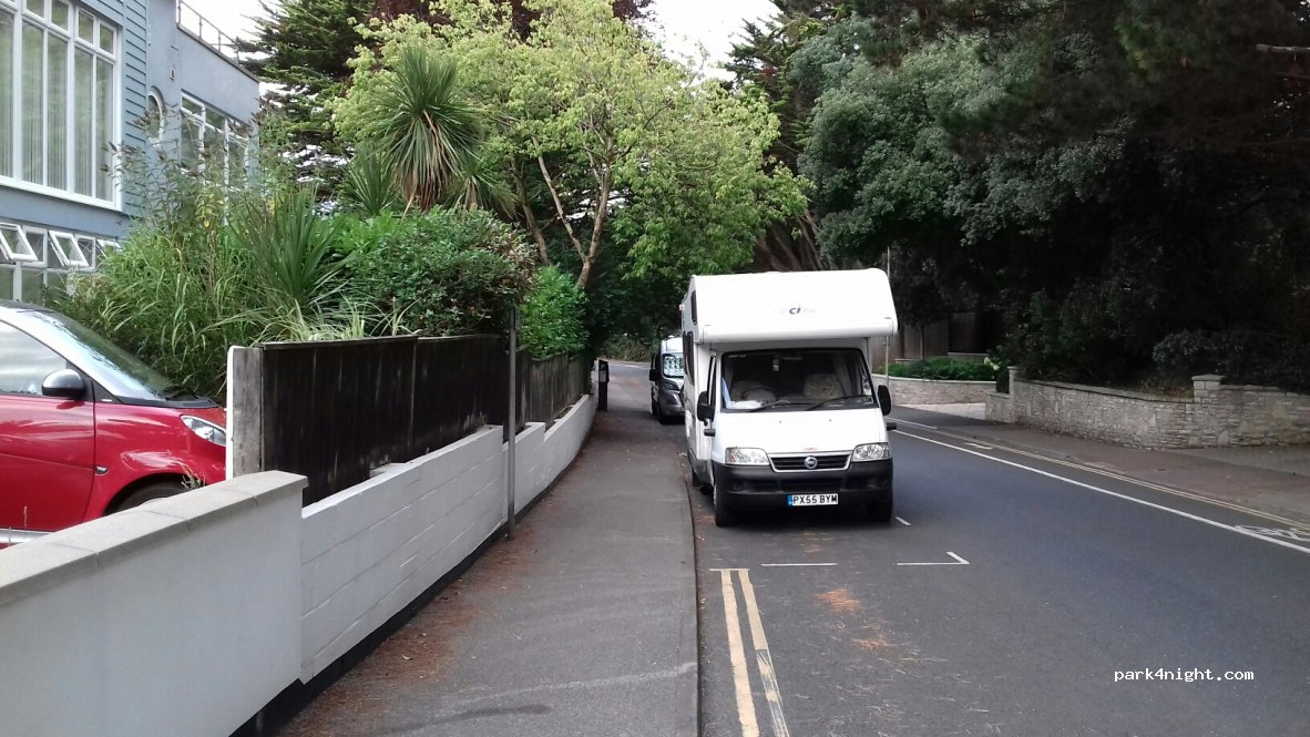 (BH13) Poole - 47 Panorama Road — foto