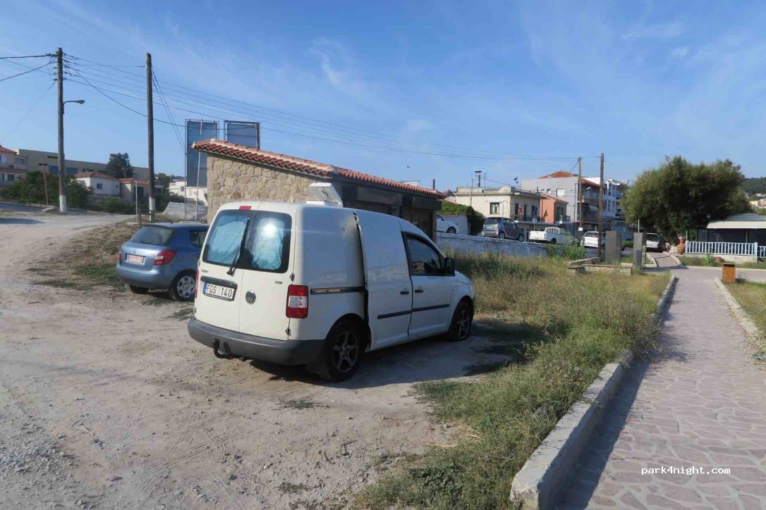 (811 00) Mitilini - Leoforos Ethnikis Antistasis — foto
