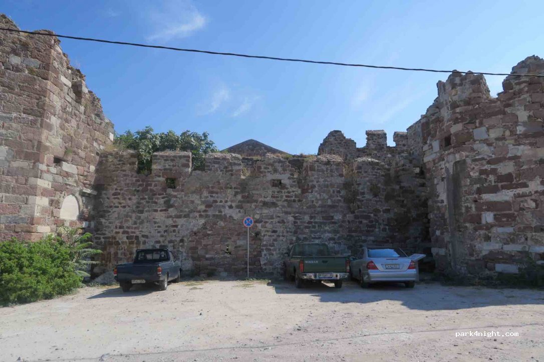 (811 00) Mitilini - Leoforos Ethnikis Antistasis — foto 2