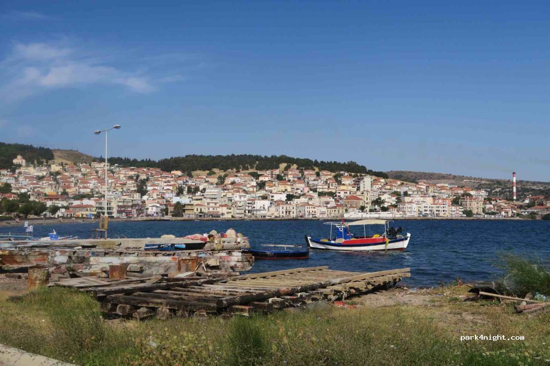 (811 00) Mitilini - Leoforos Ethnikis Antistasis — foto 3