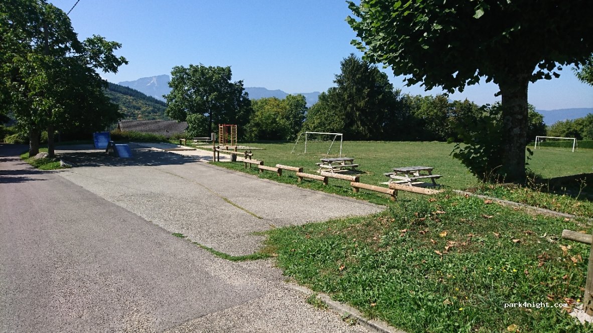 (73230) Saint-Jean-d'Arvey - Route des Salins — foto