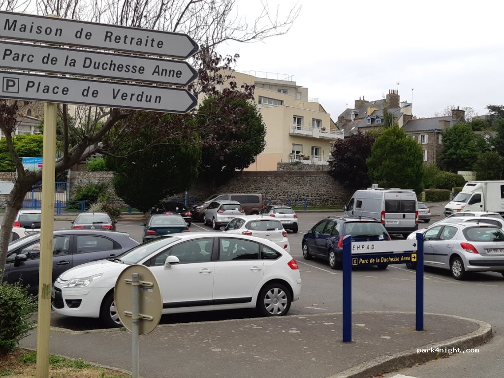 (22410) Saint-Quay-Portrieux - 23 Place d'Armes — foto