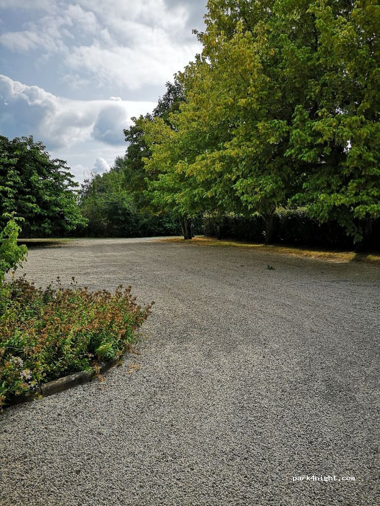 (72270) Dureil - Place Rouillon-Frin — foto