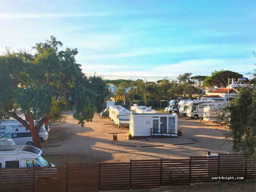 Faro Campervan Park — foto