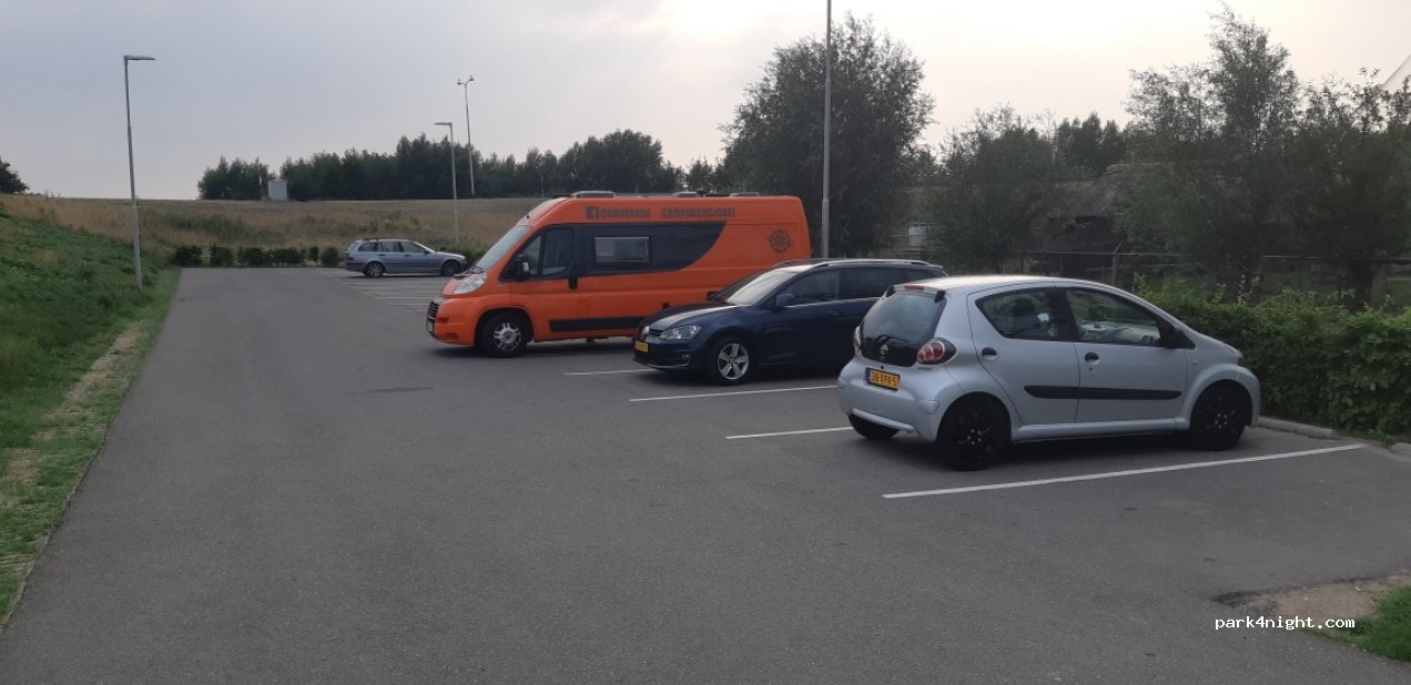 (2861 ER) Bergambacht - 6 Lekdijk West — foto