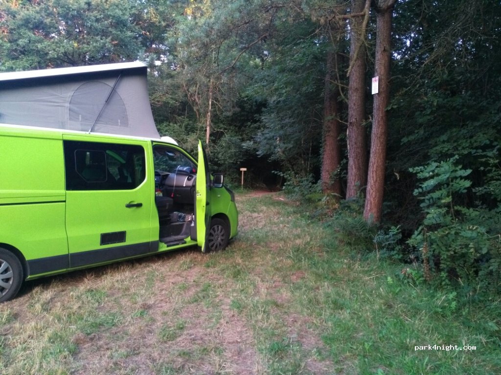 (81210) Lacrouzette - Le Vicaire — foto