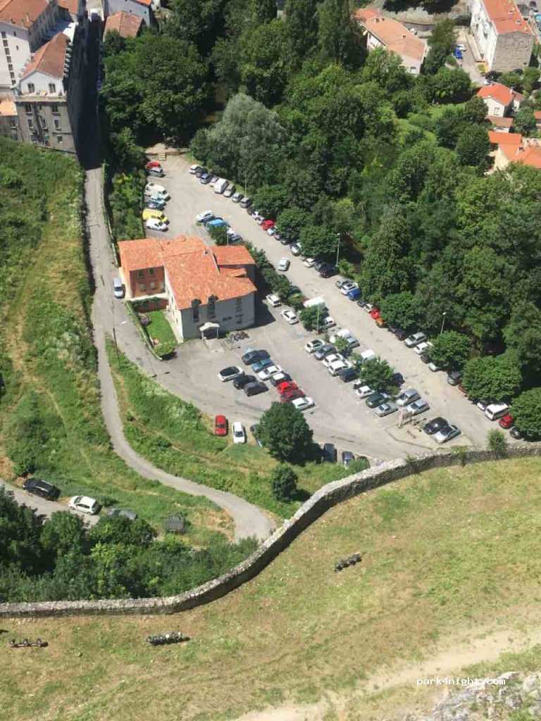 (09000) Foix - 21 Rue des Moulins — foto 2