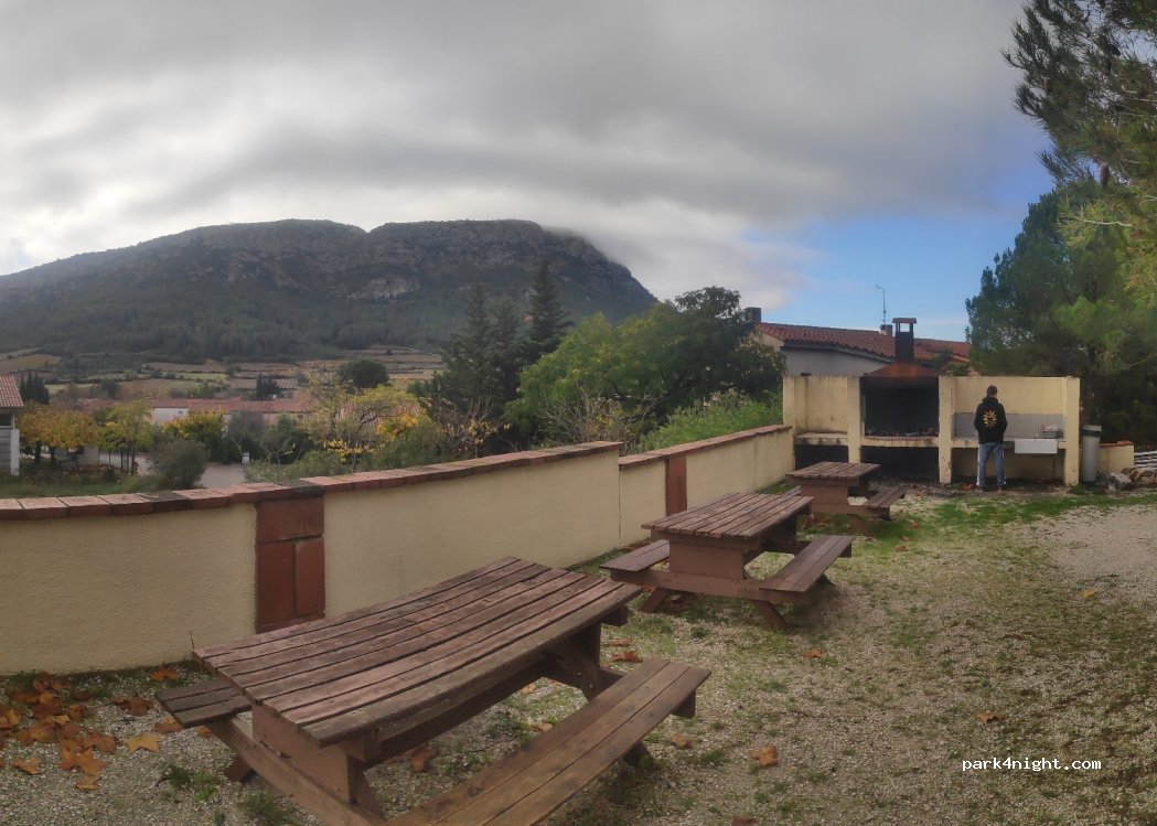 (66600) Vingrau - Rue Mal Joffre — foto