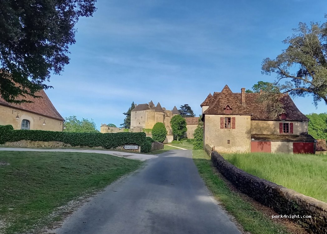 (24370) Sainte-Mondane - Unnamed Road — foto 4