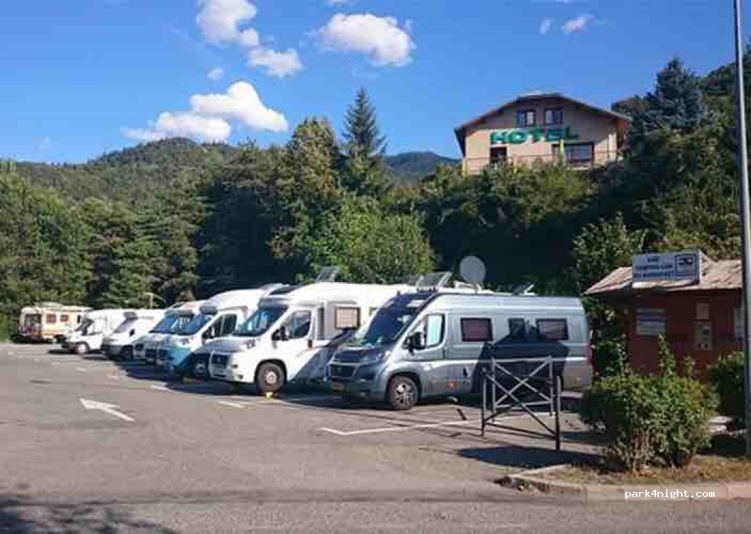 (05160) Savines-le-Lac - Avenue du Faubourg — foto 3