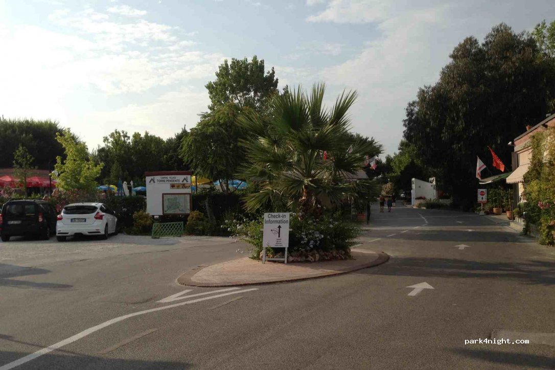 Camping Village Torre Pendente — foto