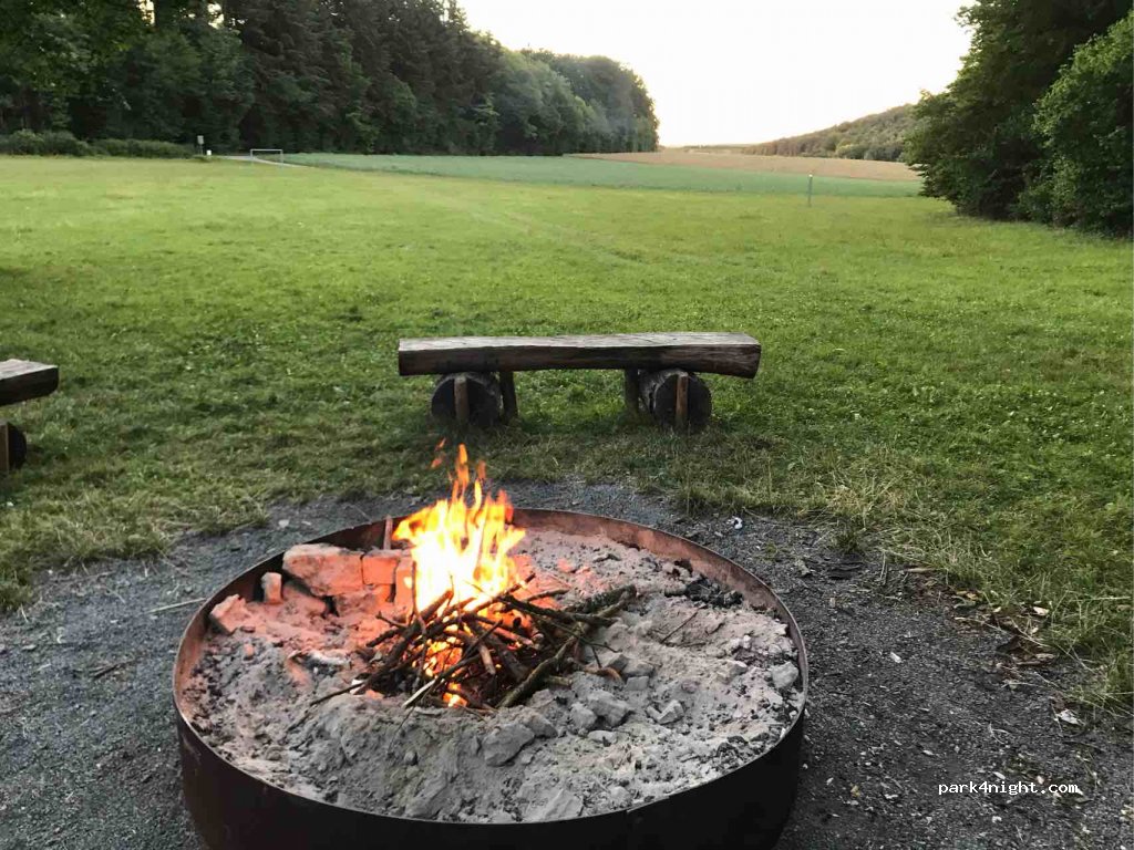 (97900) Külsheim - Unnamed Road — foto 2
