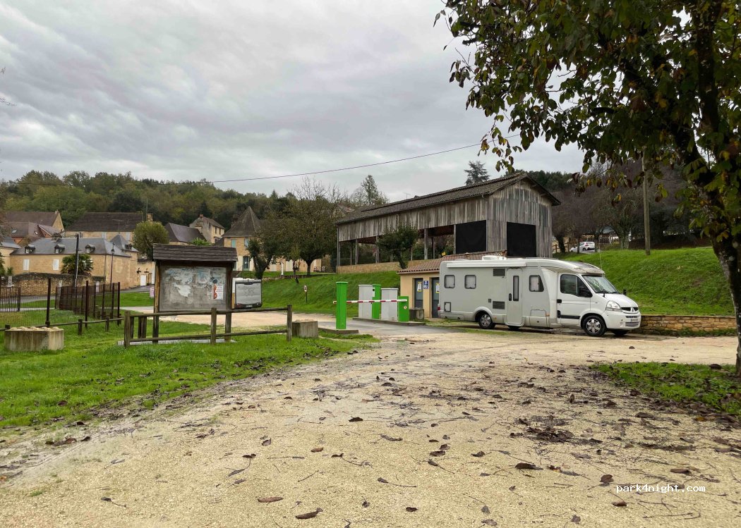 (24200) Carsac-Aillac - D703 — foto 4