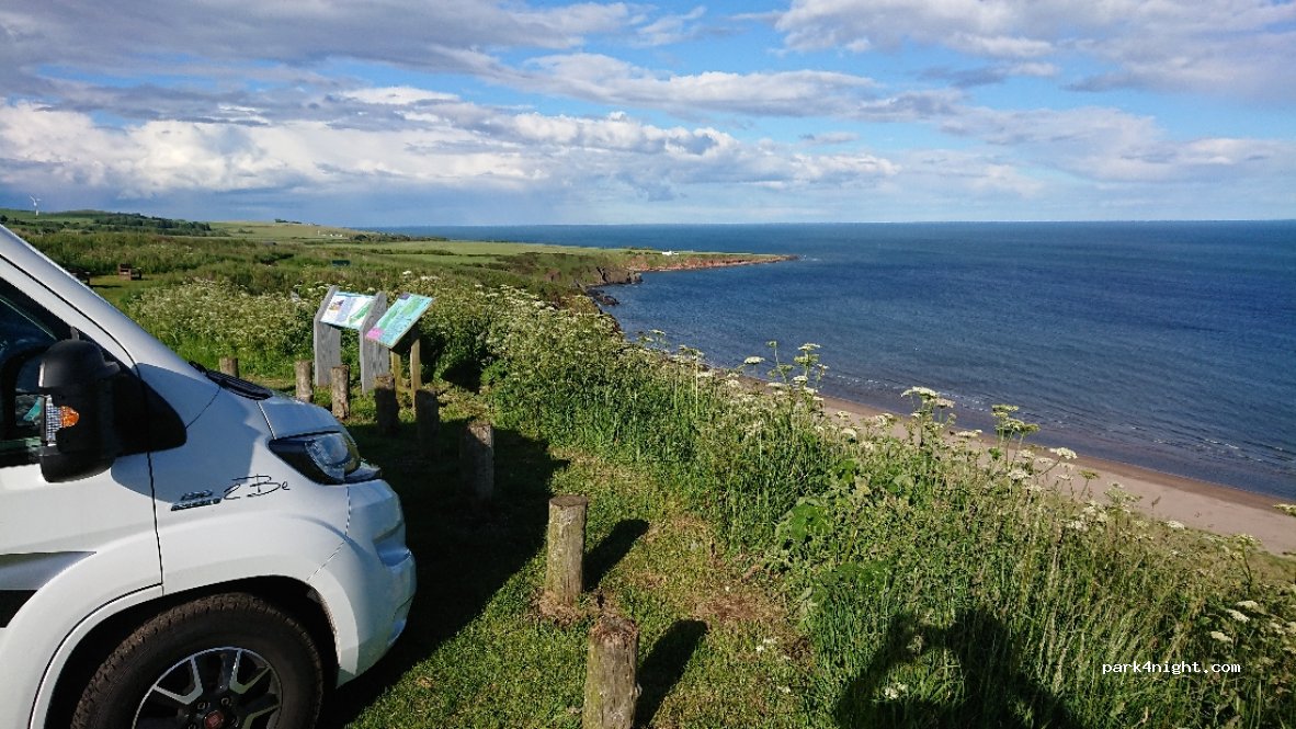 (DD10 0BL) Saint Cyrus - Beach Road — foto