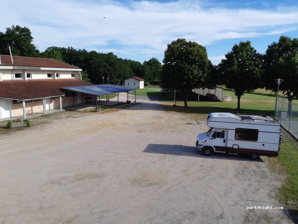 (40270) Maurrin - 55 Route de Grenade — foto 3