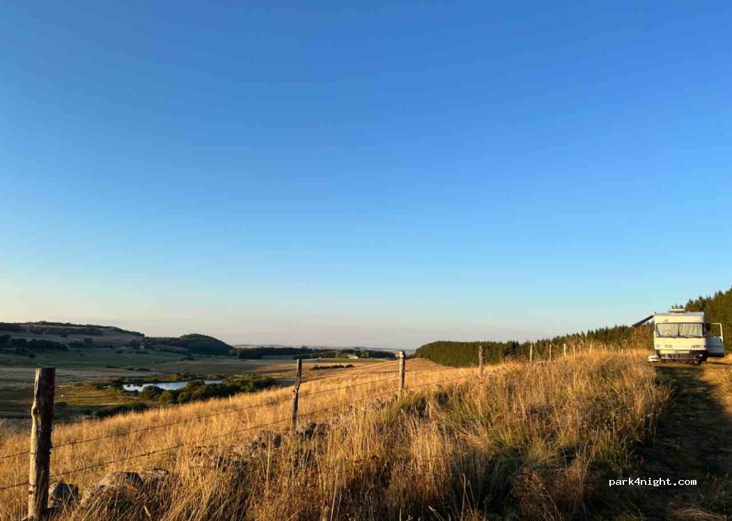 (48260) Nasbinals - Unnamed Road — foto 2