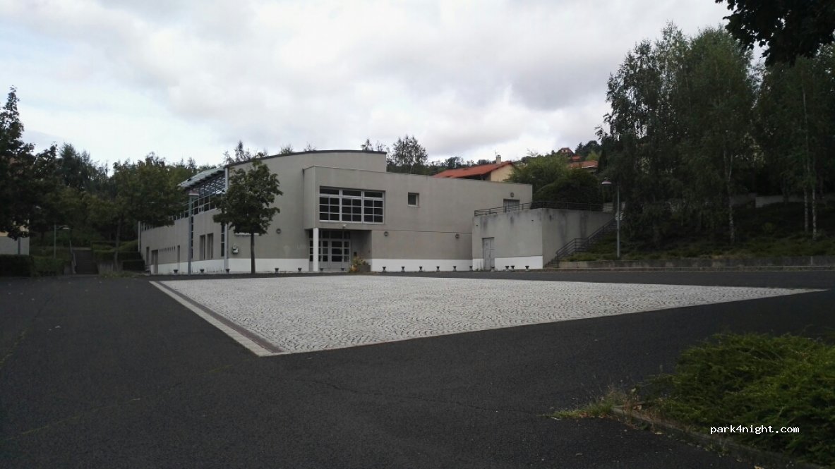 (63670) La Roche-Blanche - 37 Avenue de la République — foto 2