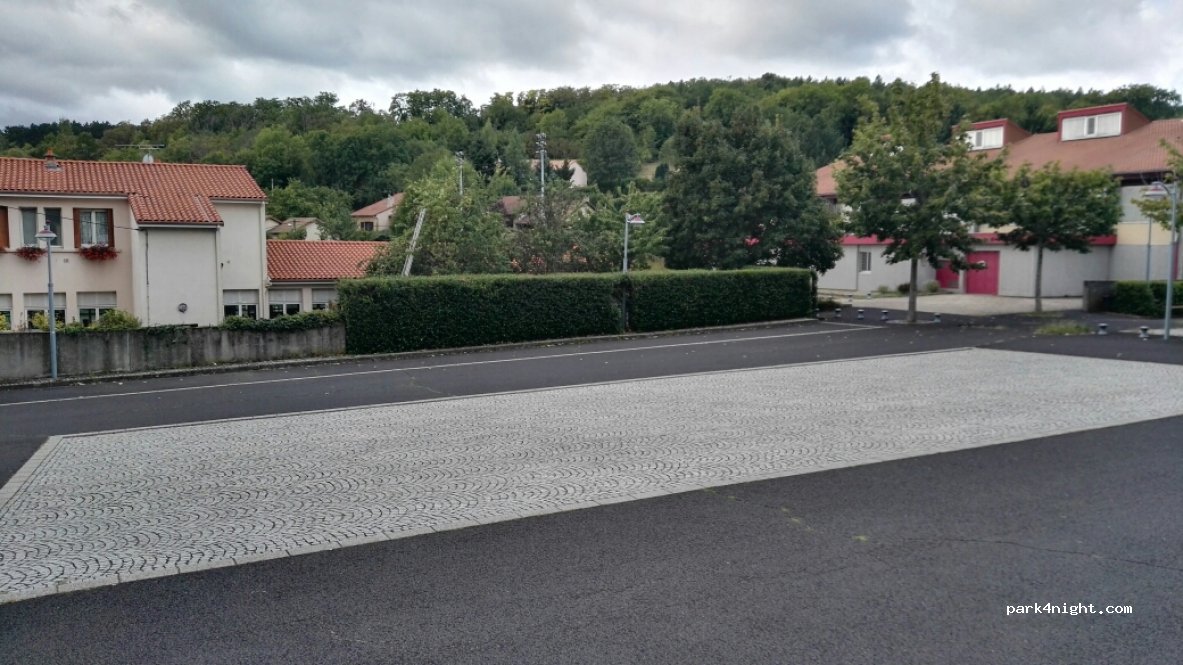 (63670) La Roche-Blanche - 37 Avenue de la République — foto 3