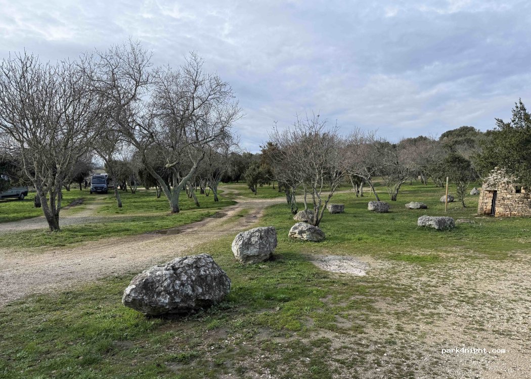 (30760) Aiguèze - Place du Portail Haut — foto 5