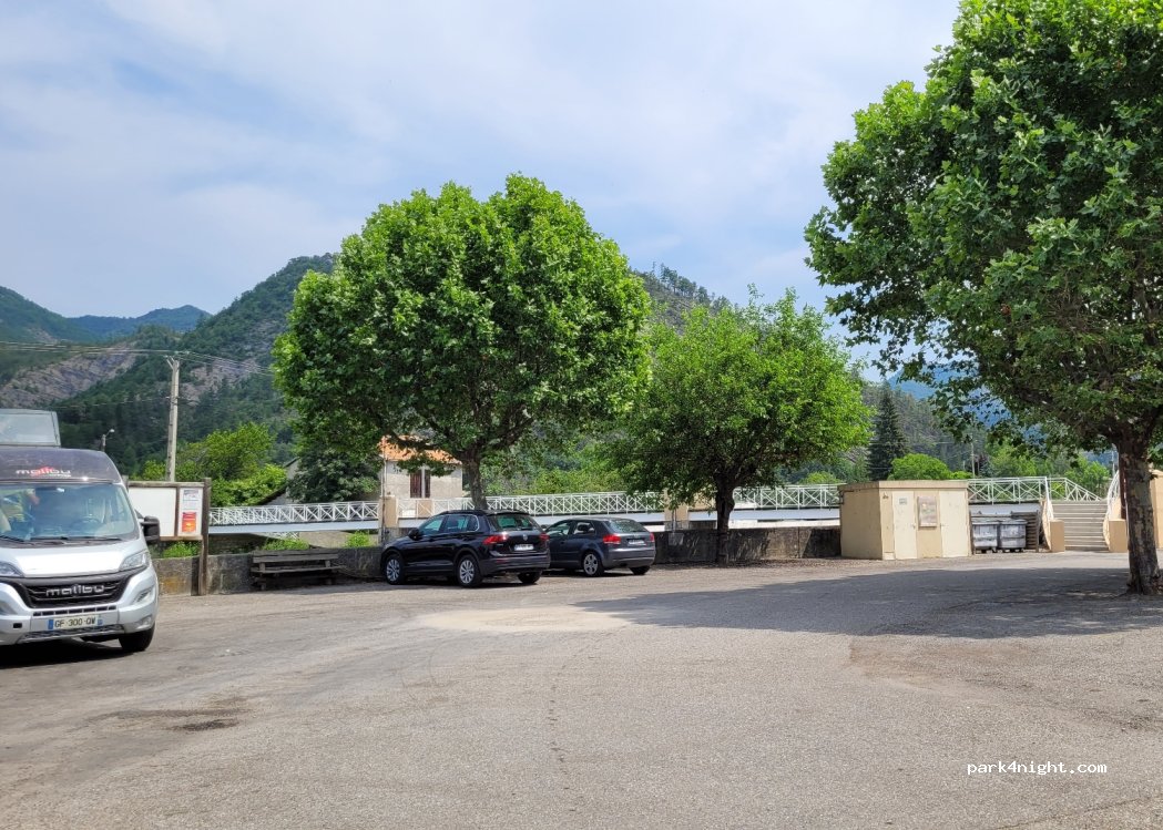 (04420) La Javie - Le Village — foto 3
