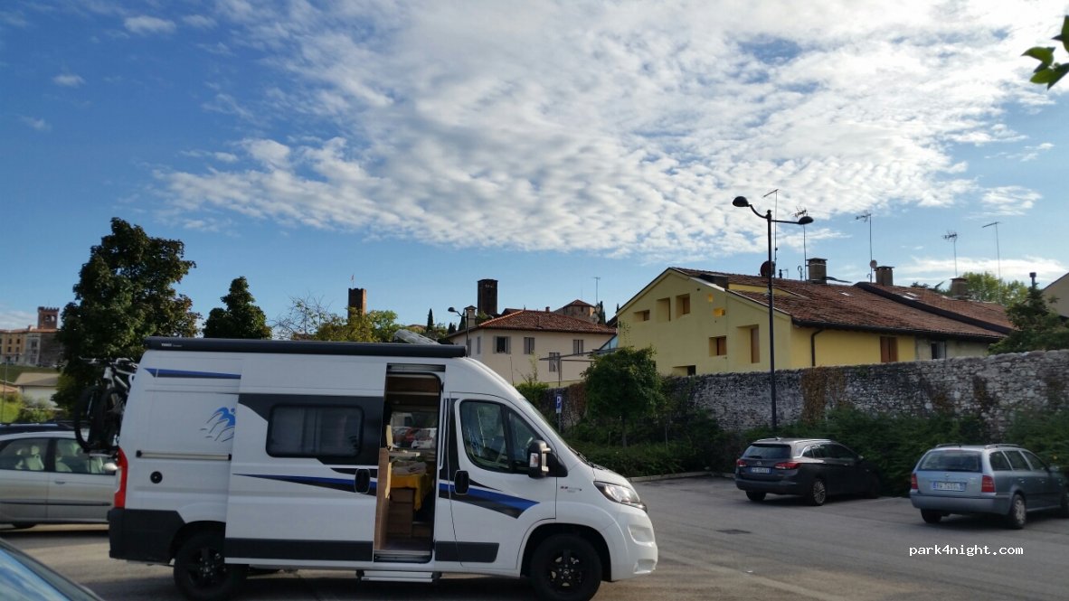 (36061) Bassano del Grappa - Via Sant'Anna — foto