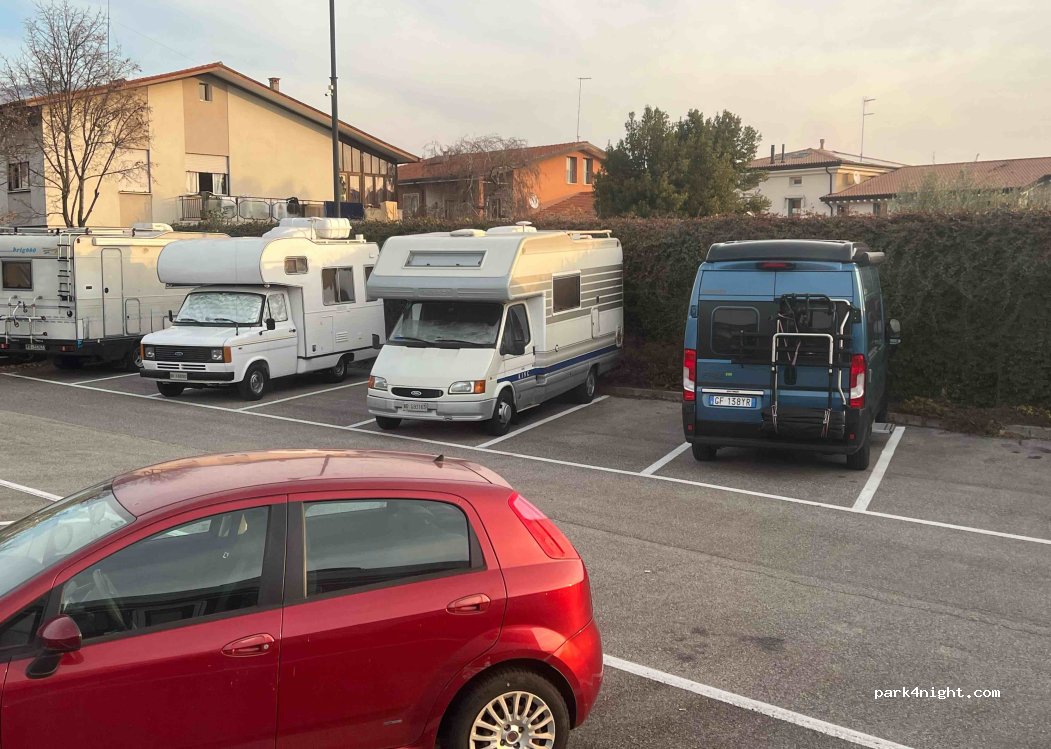 (36061) Bassano del Grappa - Via Sant'Anna — foto 3
