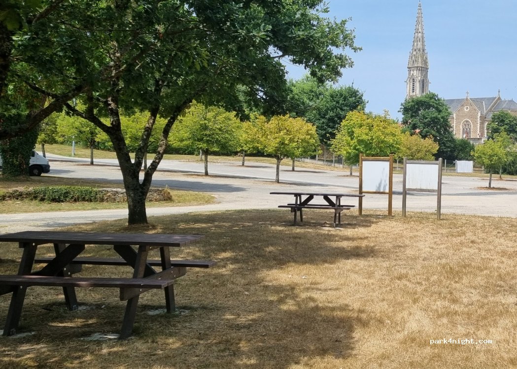 (85150) La Mothe-Achard - Place Henri Buton — foto 2