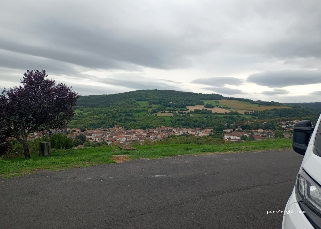 (63450) Saint-Amant-Tallende - D213 — foto 3