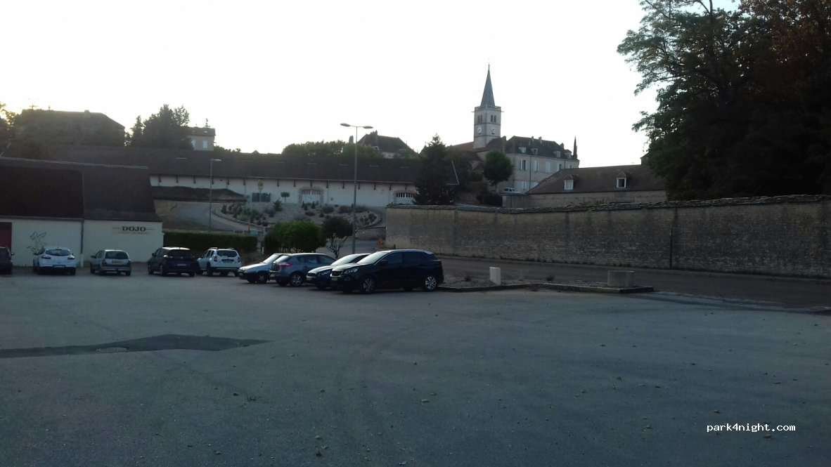 (71150) Rully - 2 Place du Champ de Foire — foto 2