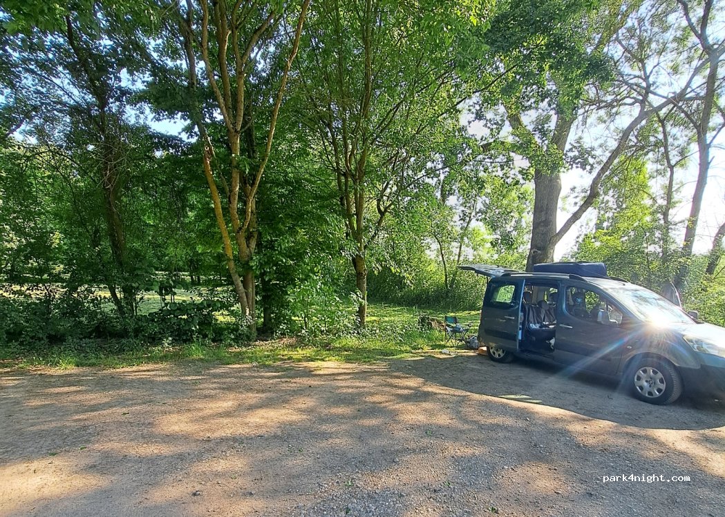 (49080) Bouchemaine - 4 Quai de Port Boulet — foto 3