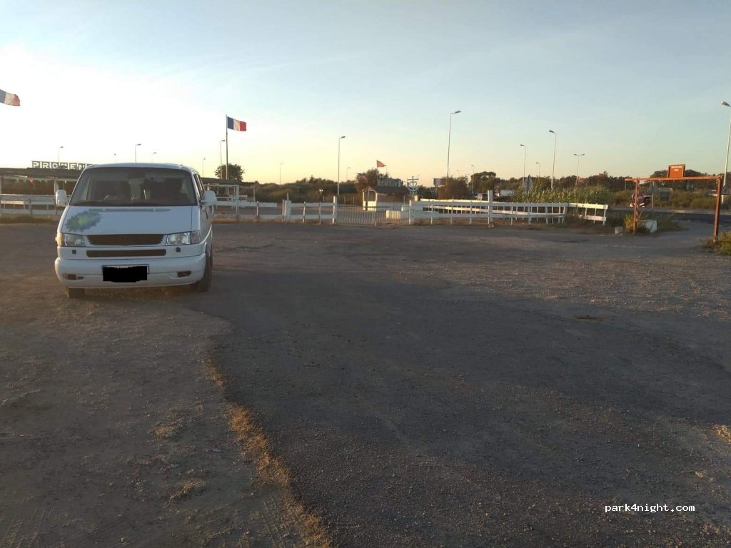 (34750) Villeneuve-lès-Maguelone - D986 — foto 2