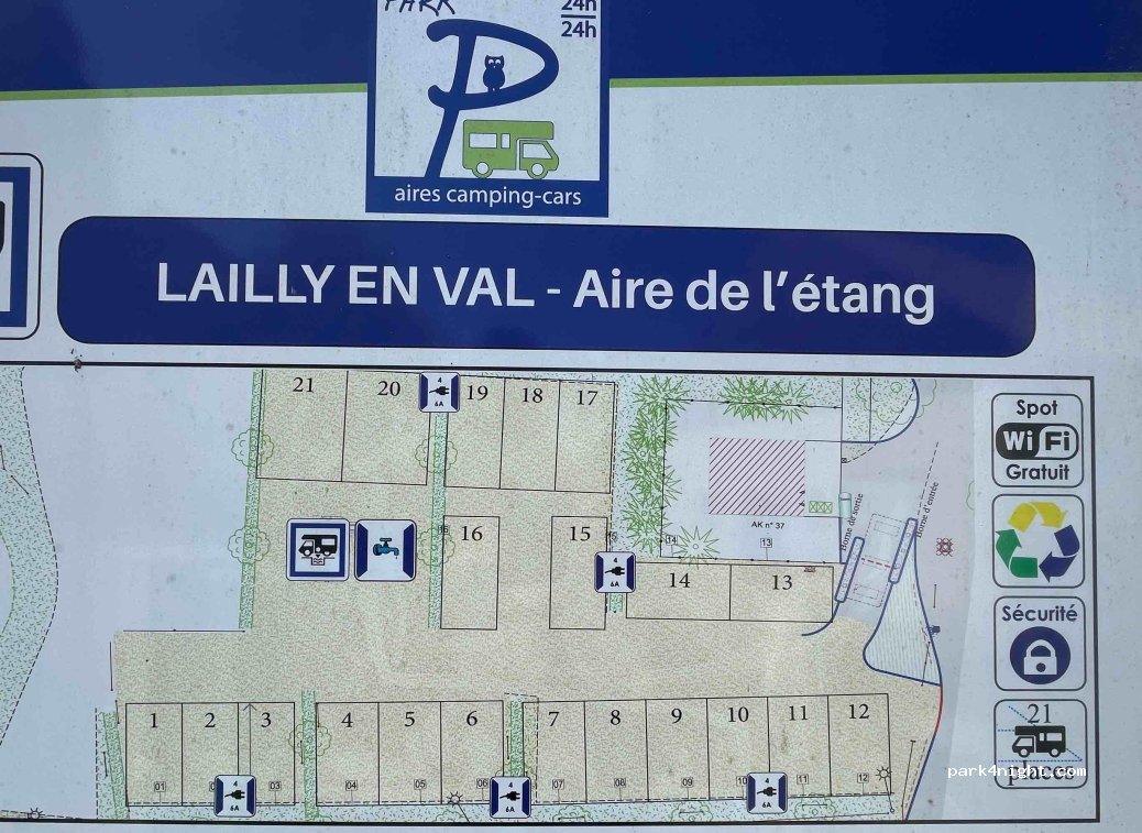 (45740) Lailly-en-Val - Place de l'Église — foto 2