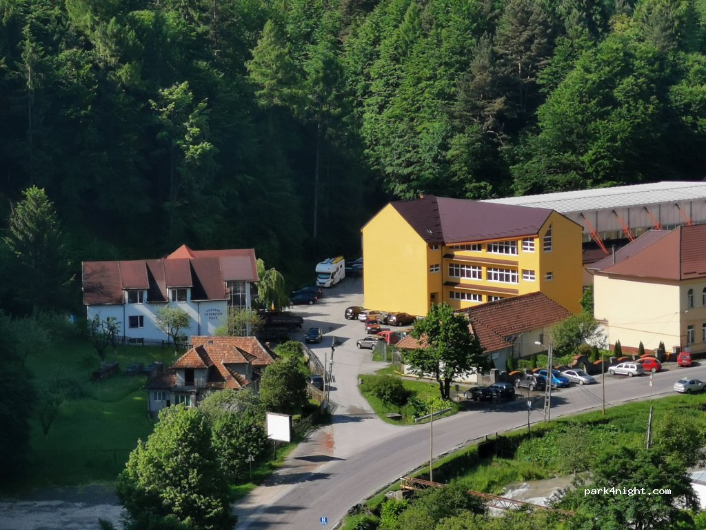 (507025) Bran - Strada Valea Grajdului — foto