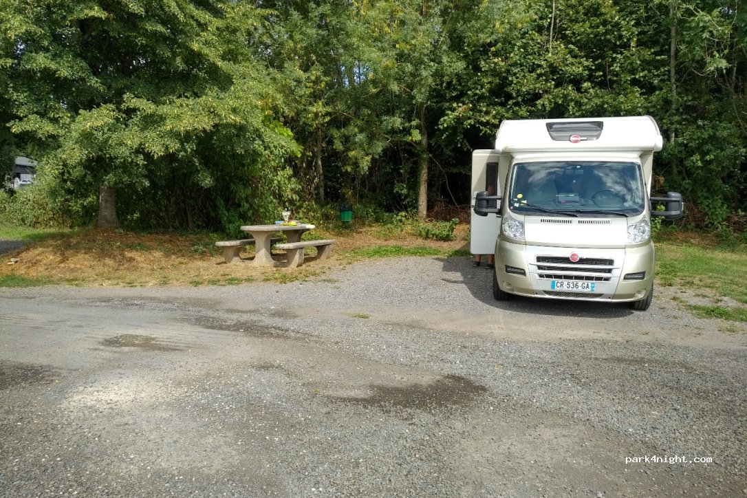 (08150) Renwez - 83 Route de la Boutillette — foto
