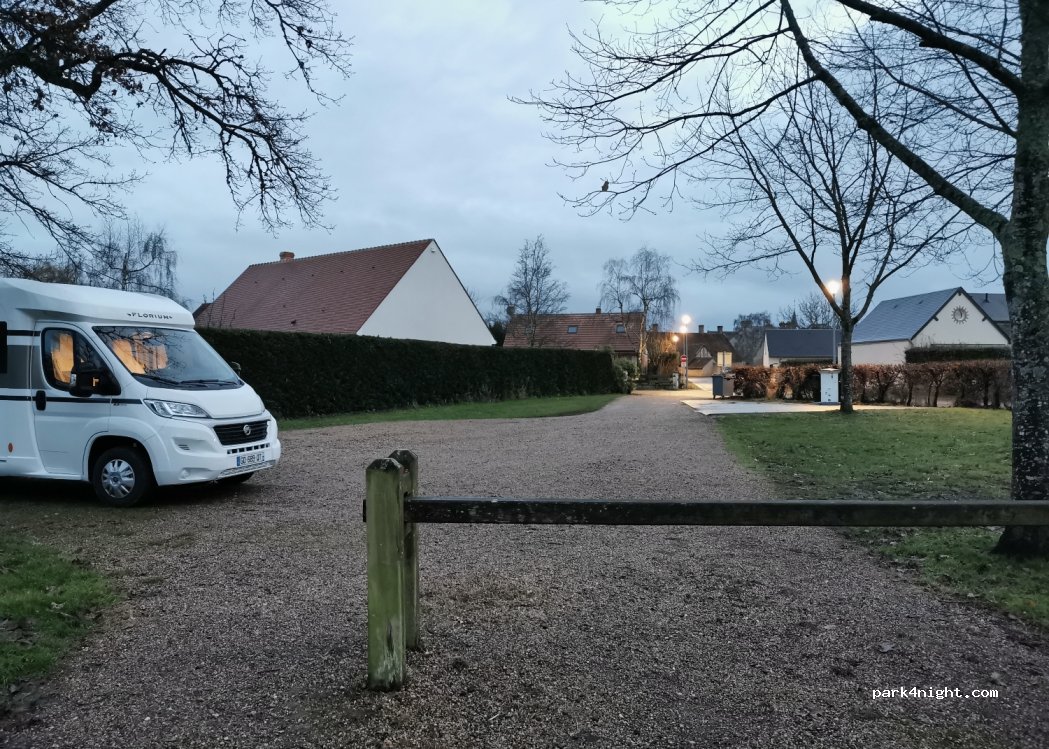 (45370) Jouy-le-Potier - 117 Rue des Champs Bretons — foto 3