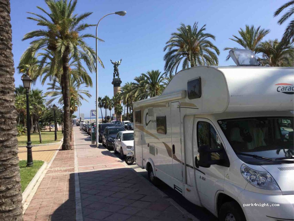 (29660) Marbella - 60 Avenida de las Naciones Unidas — foto