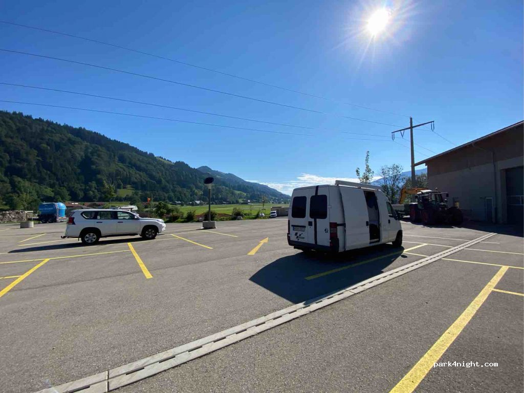 Stellplatz für WoMo am Hündle — foto