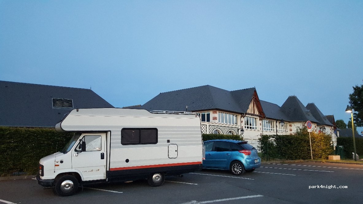 (14360) Trouville-sur-Mer - Avenue de la Marnière — foto