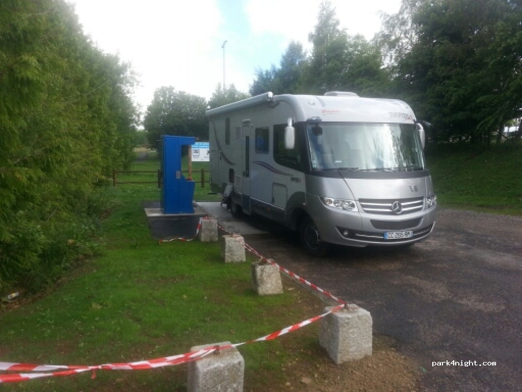 (12210) Laguiole - 6 Le Griffoulet — foto