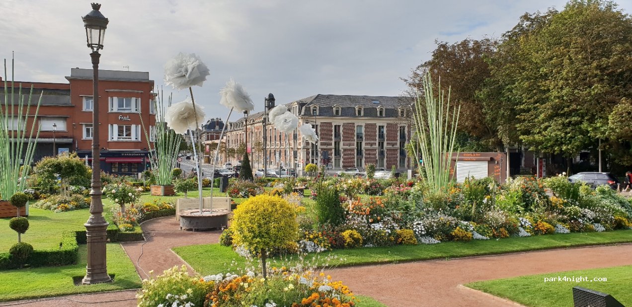 (62100) Calais - Place du Soldat Inconnu — foto