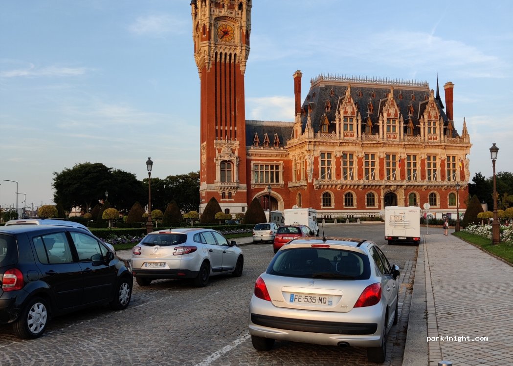 (62100) Calais - Place du Soldat Inconnu — foto 3