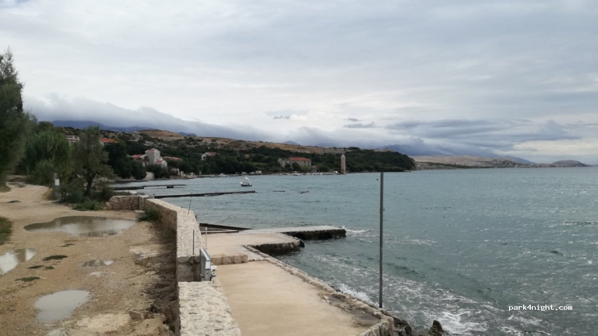 () Caska - Unnamed Road — foto 2