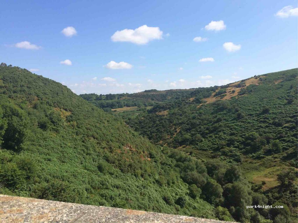 (EX20 4LU)  - Unnamed Road — foto
